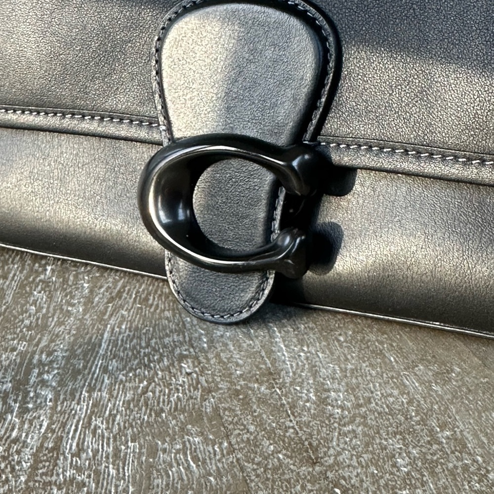 Black soft tabby Coach bag - Picture 3 of 7
